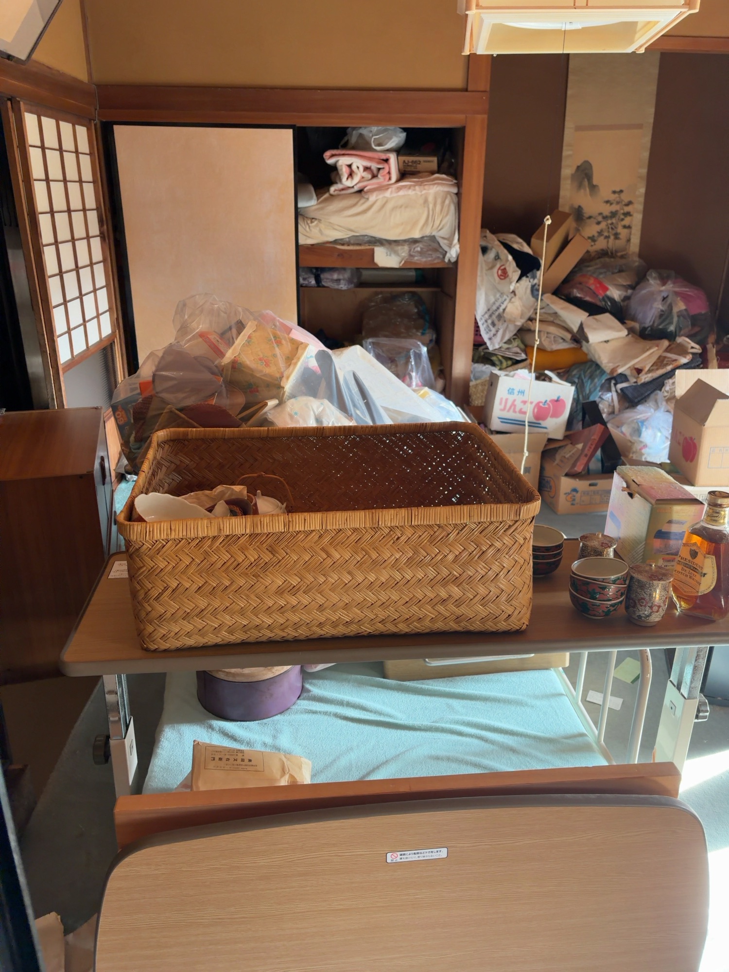 愛知県江南市 片付け 作業前 不用品回収前の室内状況