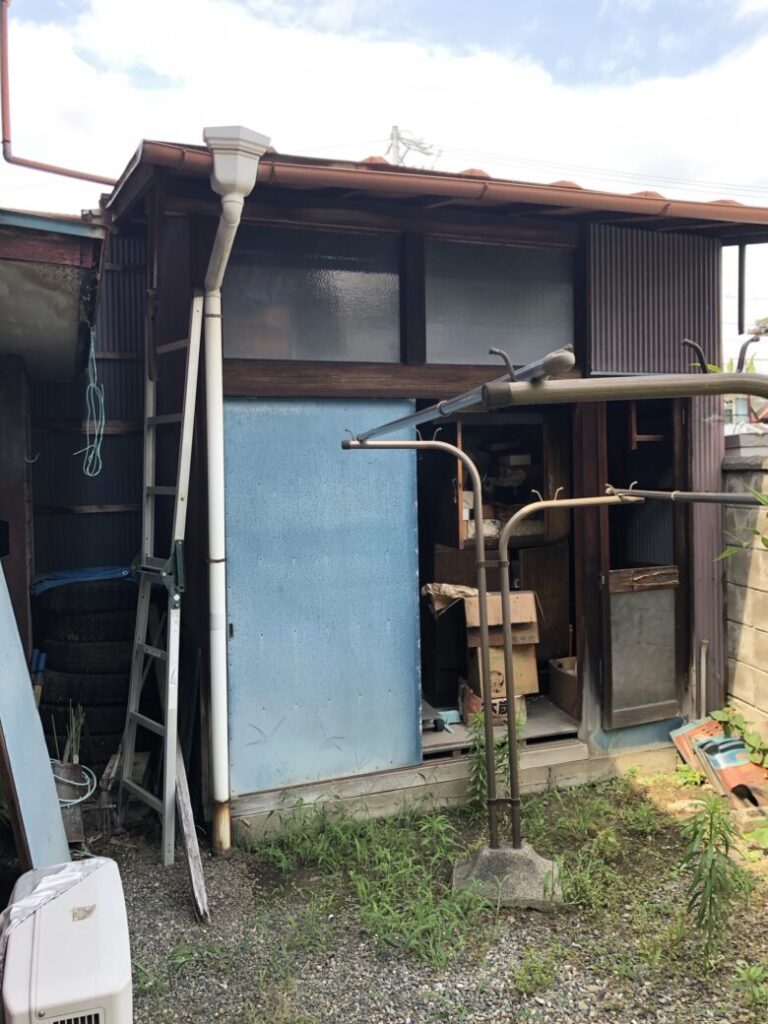 岐阜県羽島郡岐南町 倉庫片付け 作業前の様子